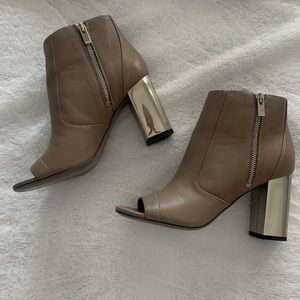 VINCE. vero cuoio boots. Worn maybe twice. Dust bag included!!